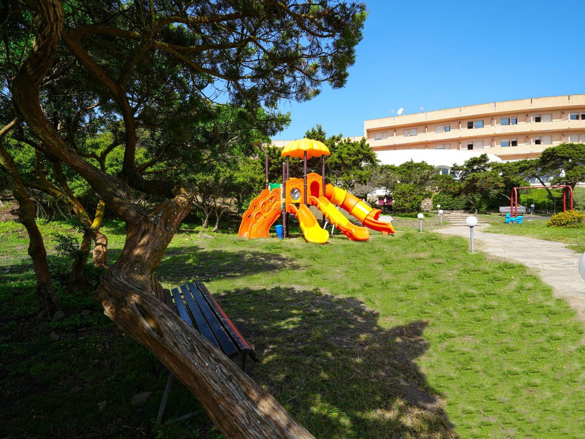 ホテル Club Esse Roccaruja スティンティーノ エクステリア 写真